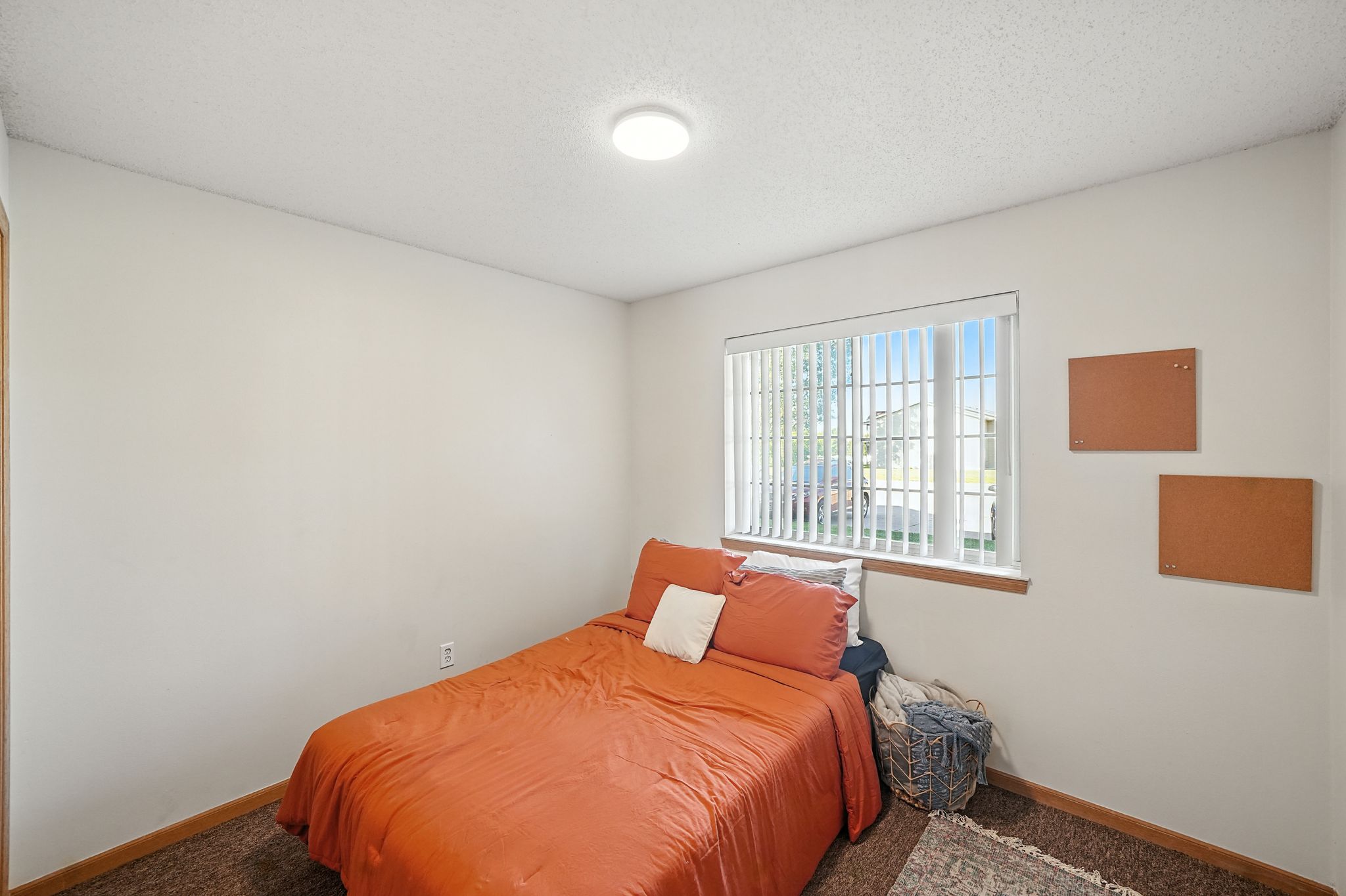 18 6025 Donegal Cir Waterloo IA 50701 USA Bedroom CK100769